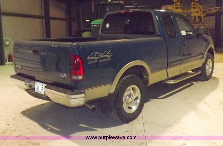 image for item H7202 2000 Ford F150 XLT SuperCab pickup truck