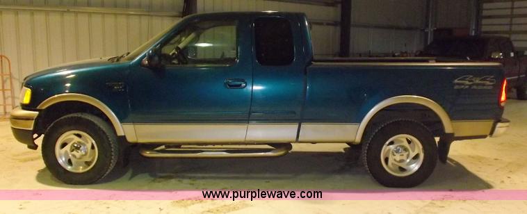 image for item H7202 2000 Ford F150 XLT SuperCab pickup truck