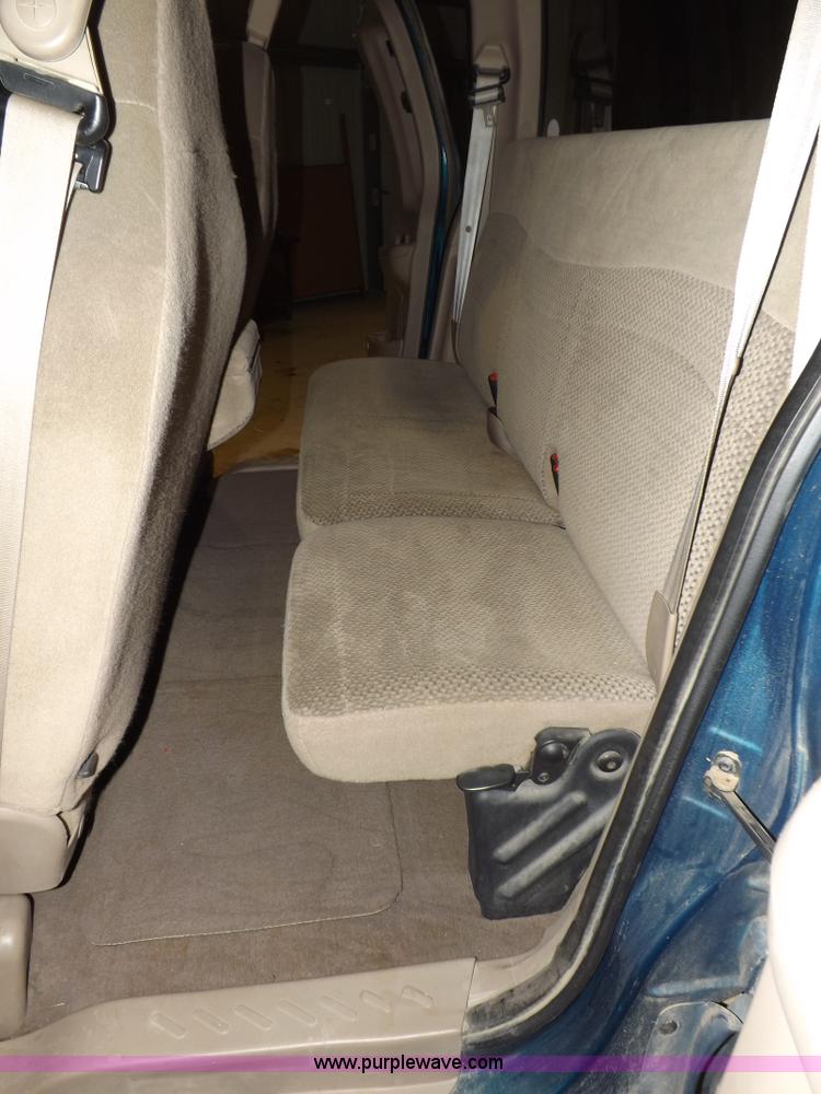 image for item H7202 2000 Ford F150 XLT SuperCab pickup truck