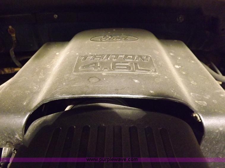 image for item H7202 2000 Ford F150 XLT SuperCab pickup truck