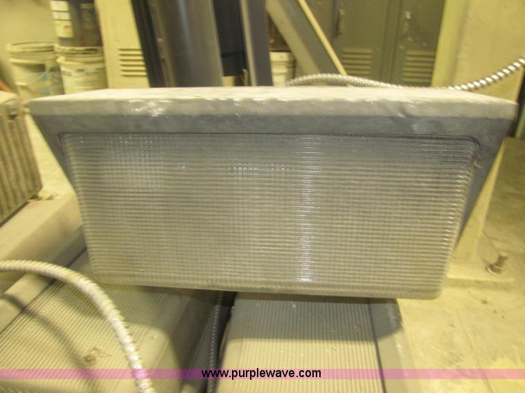 image for item K9715 (6) wall mount rectangular lights