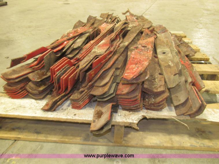 image for item K9716 Assorted lawn equipment and accessories