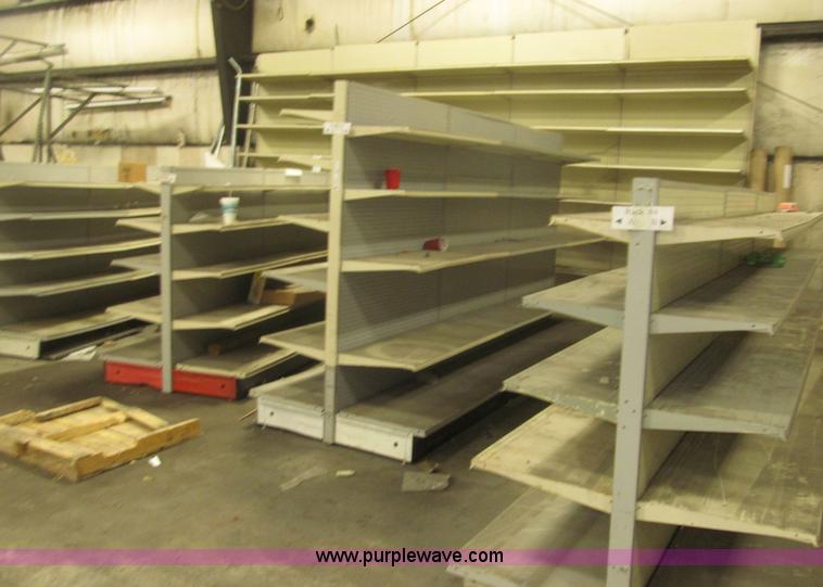 image for item K9717 Metal shelving and gondolas