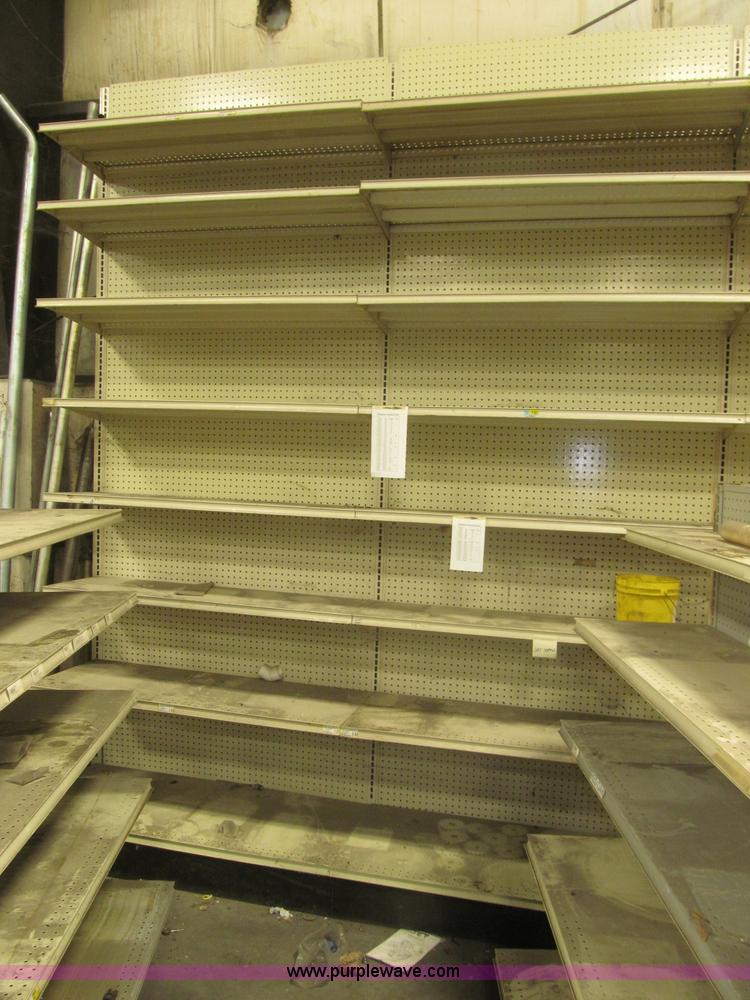 image for item K9717 Metal shelving and gondolas