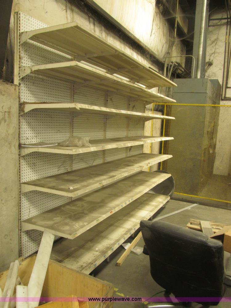 image for item K9717 Metal shelving and gondolas