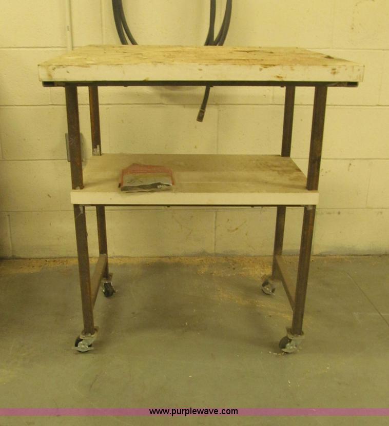 image for item K9718 Workbenches