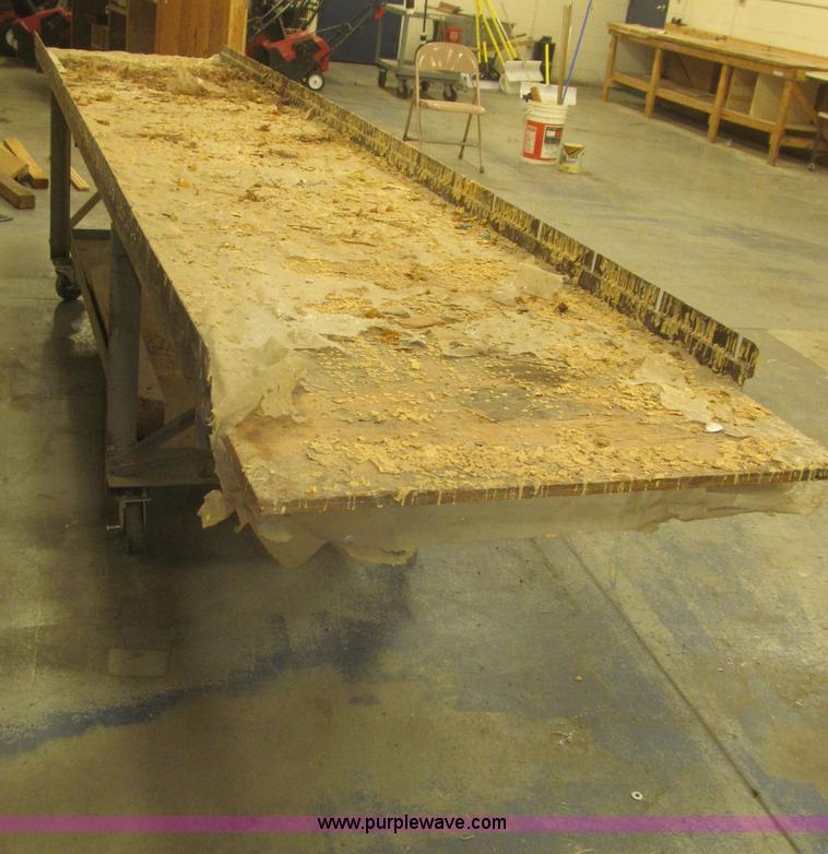 image for item K9718 Workbenches