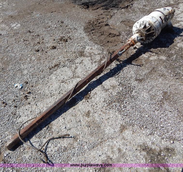 image for item V9907 Auger drive for skid steer or mini excavator