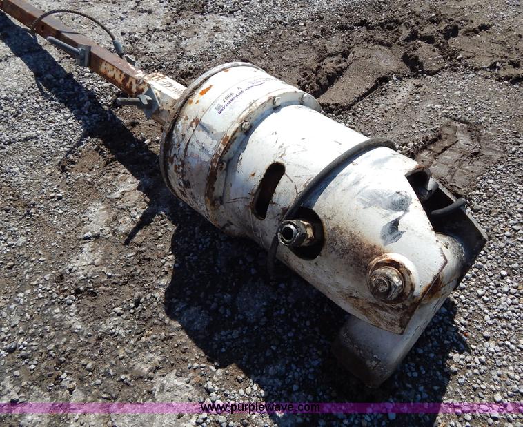 image for item V9907 Auger drive for skid steer or mini excavator