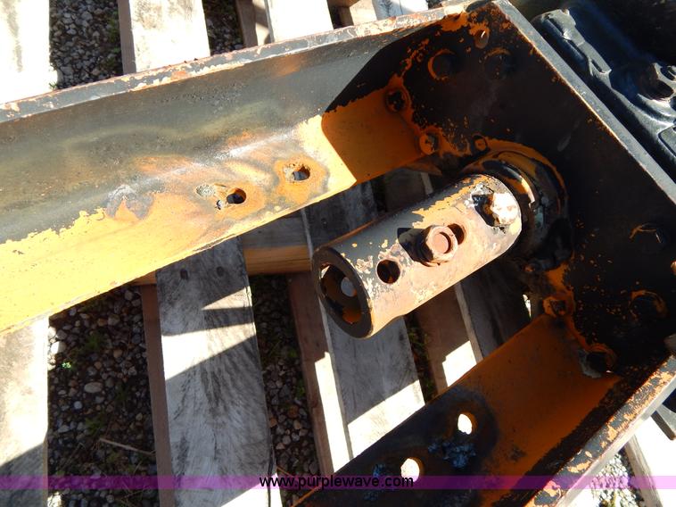 image for item V9909 Braden hydraulic driven winch