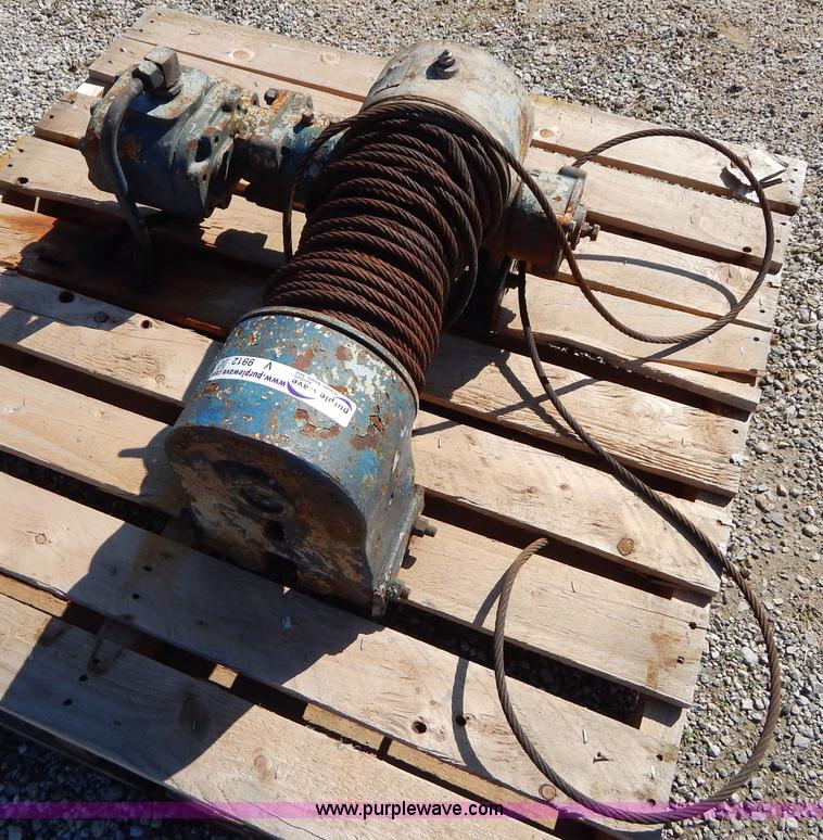 image for item V9912 Ramsey hydraulic driven winch
