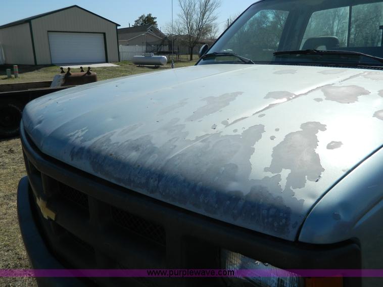 image for item W9117 1992 Chevrolet 1500 pickup truck