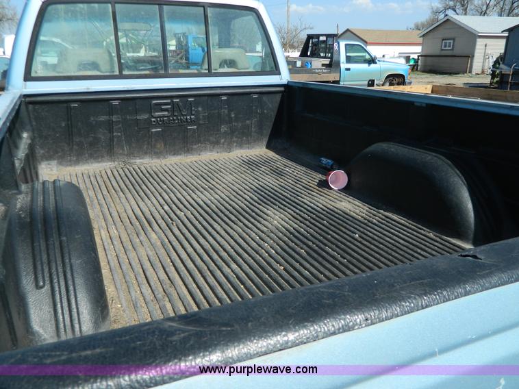 image for item W9117 1992 Chevrolet 1500 pickup truck