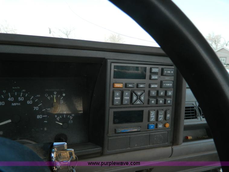 image for item W9117 1992 Chevrolet 1500 pickup truck