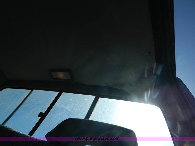 image for item W9117 1992 Chevrolet 1500 pickup truck