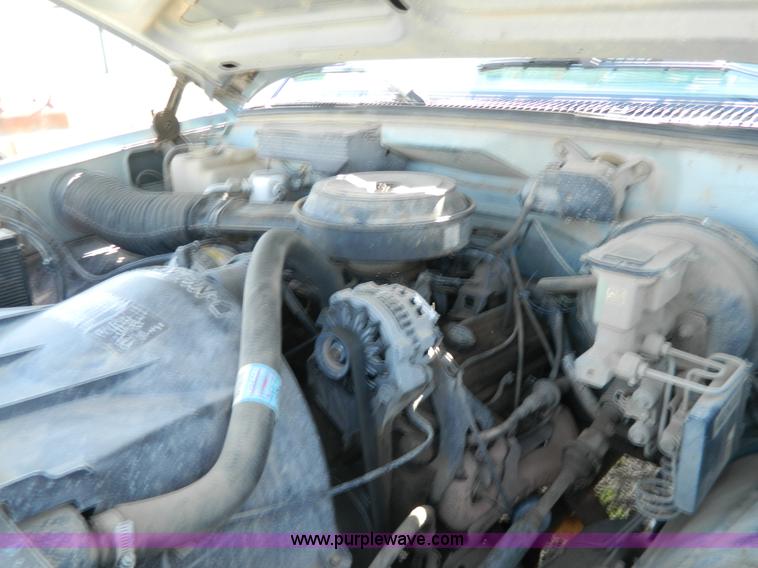 image for item W9117 1992 Chevrolet 1500 pickup truck