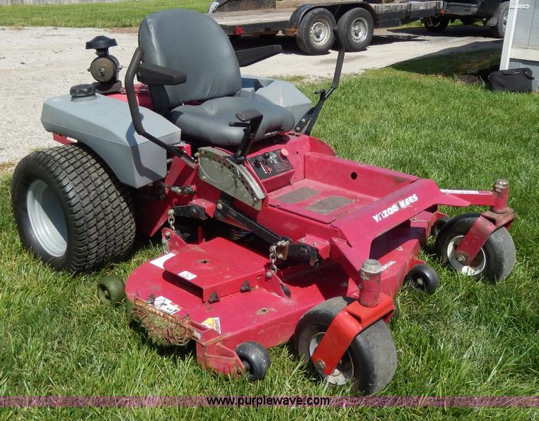 image for item W9881 2004 Yazoo/Kees ZTR lawn mower