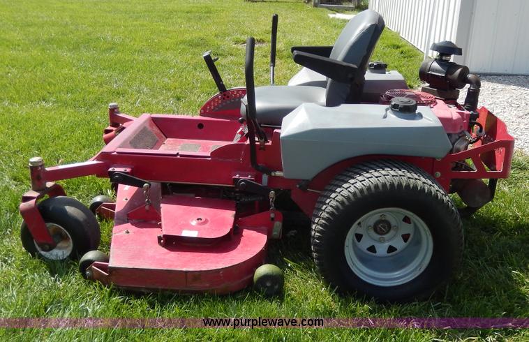 image for item W9881 2004 Yazoo/Kees ZTR lawn mower