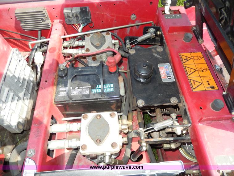 image for item W9881 2004 Yazoo/Kees ZTR lawn mower