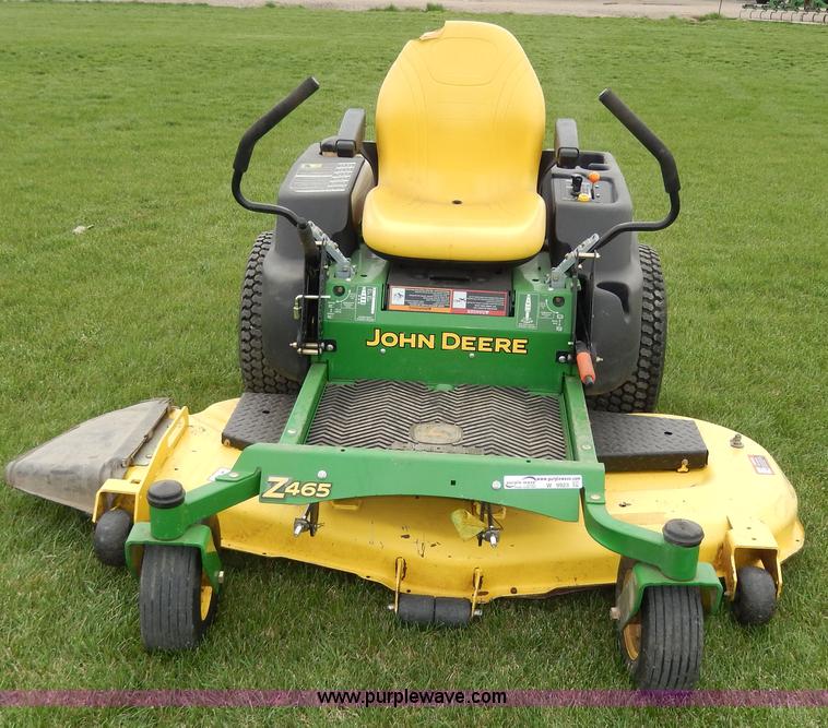 image for item W9923 John Deere Z465 ZTR mower