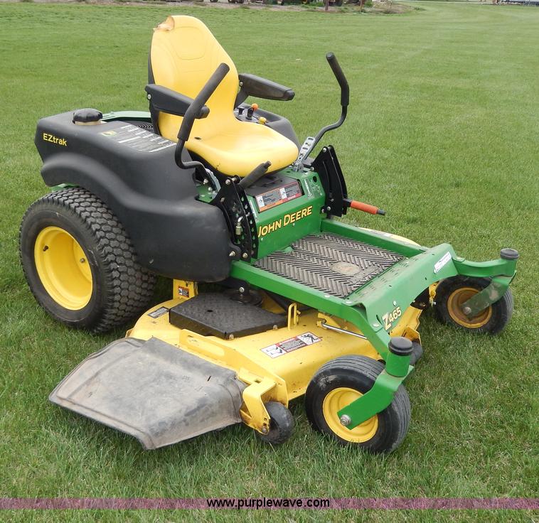 image for item W9923 John Deere Z465 ZTR mower