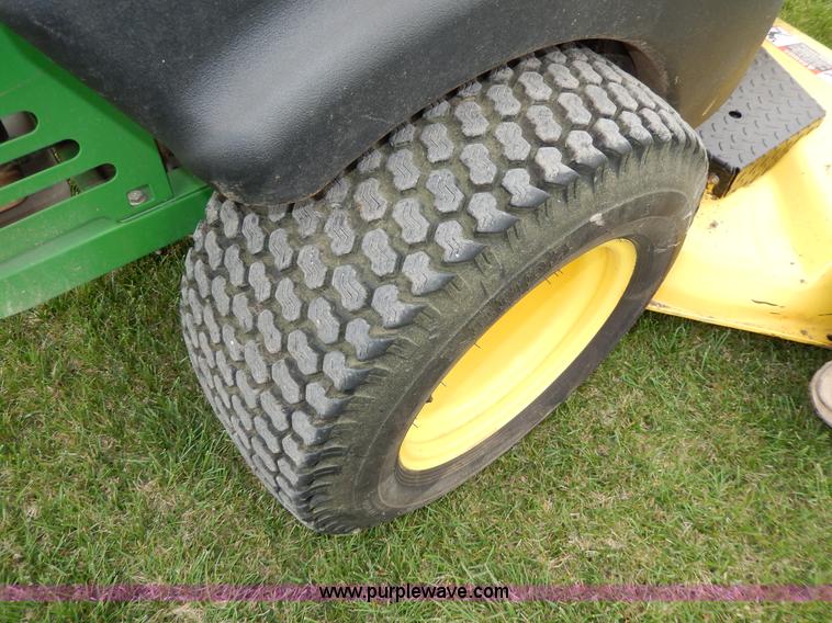 image for item W9923 John Deere Z465 ZTR mower