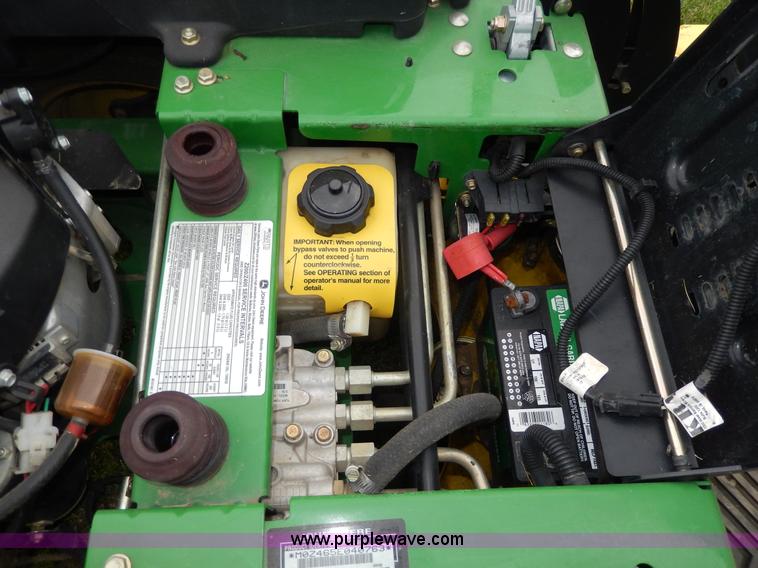 image for item W9923 John Deere Z465 ZTR mower