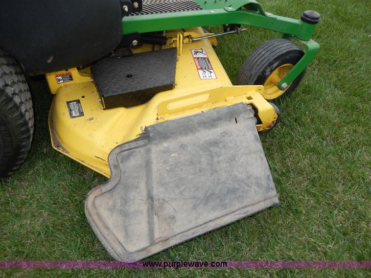 image for item W9923 John Deere Z465 ZTR mower