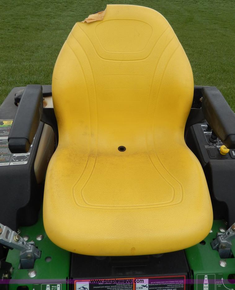 image for item W9923 John Deere Z465 ZTR mower