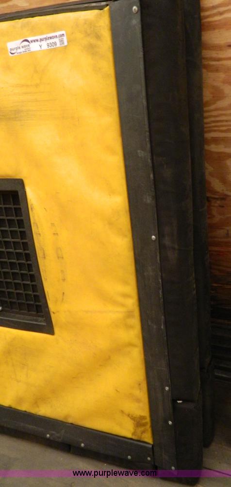 image for item Y9309 Reefer trailer insulated divider