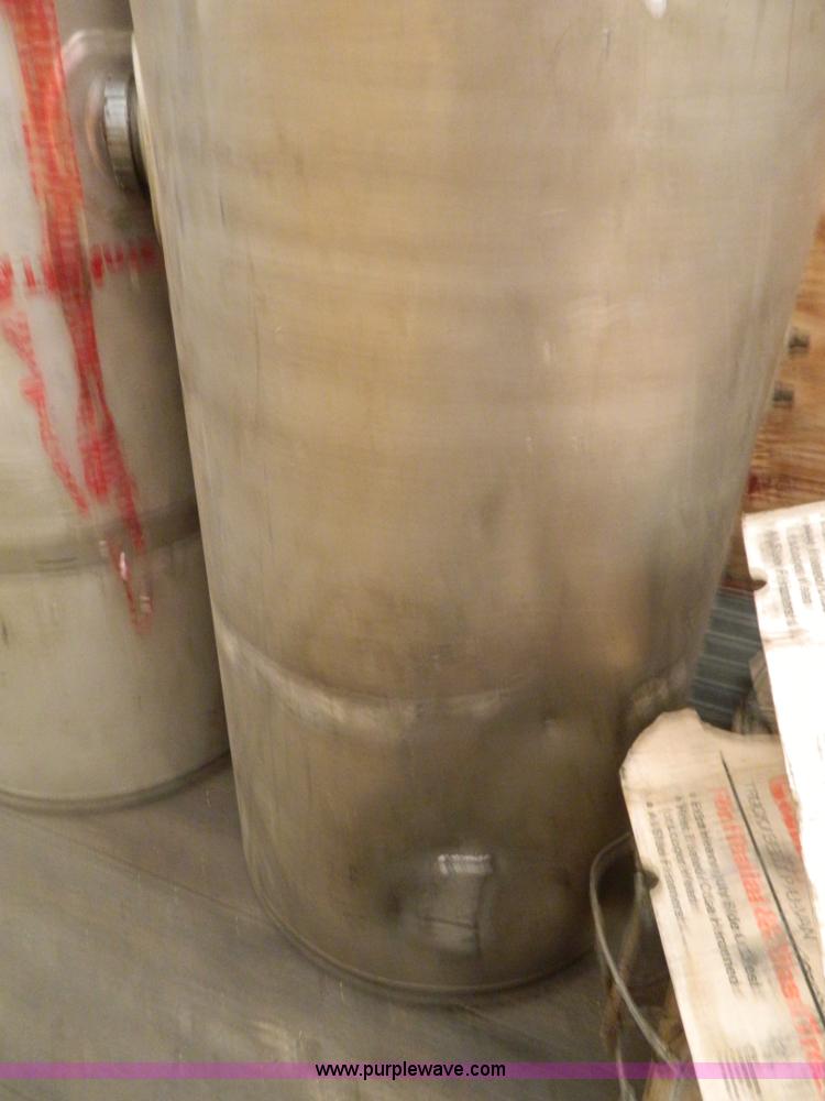 image for item Y9313 (2) aluminum diesel tanks
