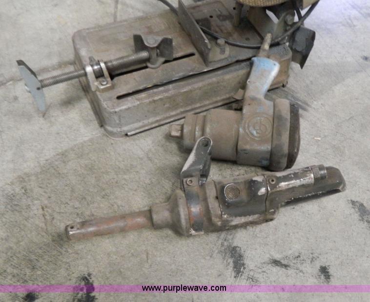 image for item Y9316 Makita chop saw