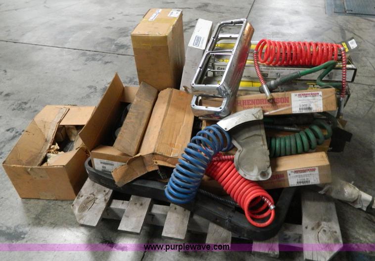 image for item Y9317 Assorted truck accessories