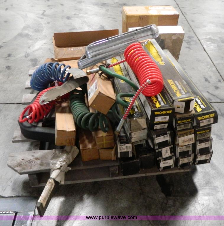 image for item Y9317 Assorted truck accessories