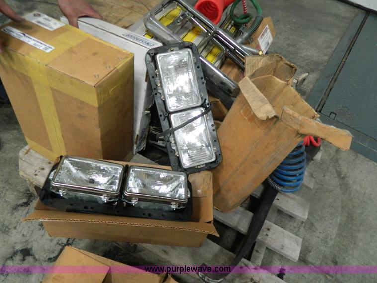 image for item Y9317 Assorted truck accessories