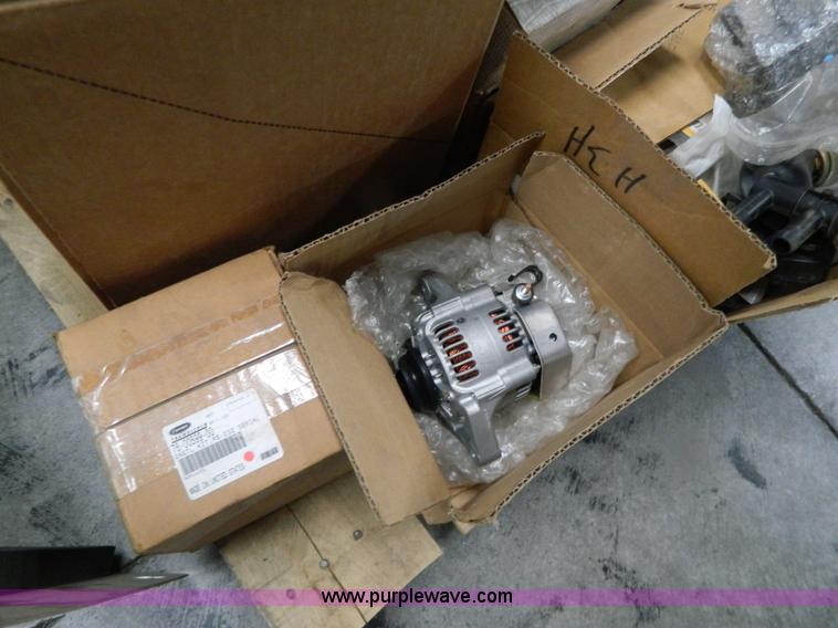 image for item Y9318 Assorted truck parts