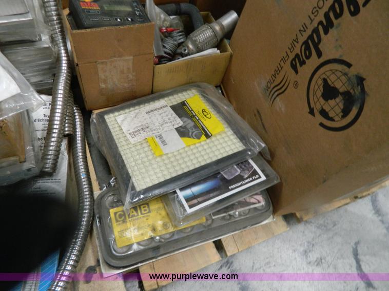 image for item Y9318 Assorted truck parts