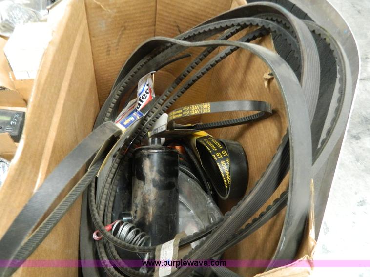 image for item Y9318 Assorted truck parts