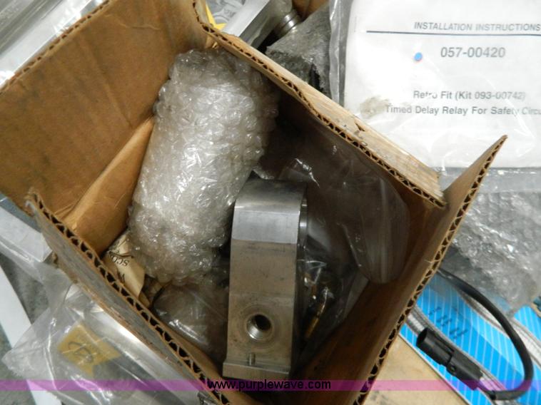 image for item Y9318 Assorted truck parts