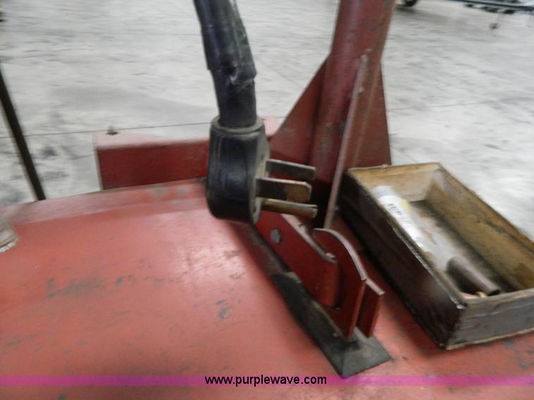 image for item Y9324 Lincoln Idealarc SP200 wire feed welder