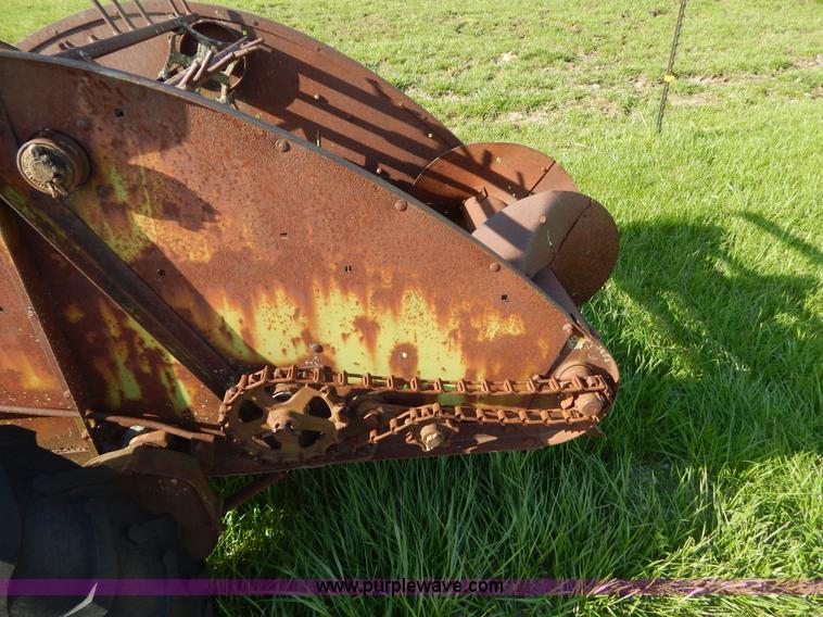 image for item Z9481 John Deere manure spreader