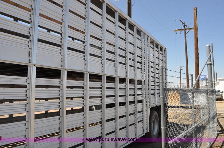 image for item C3497 1980 Wilson aluminum cattle pot trailer