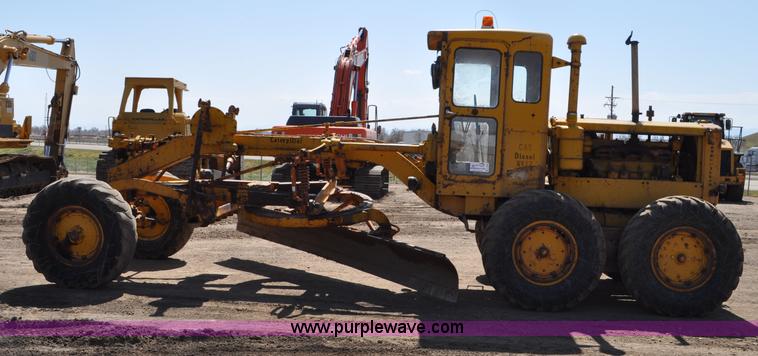 image for item C3500 1956 Caterpillar 12 motor grader