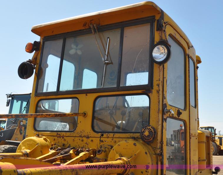 image for item C3500 1956 Caterpillar 12 motor grader