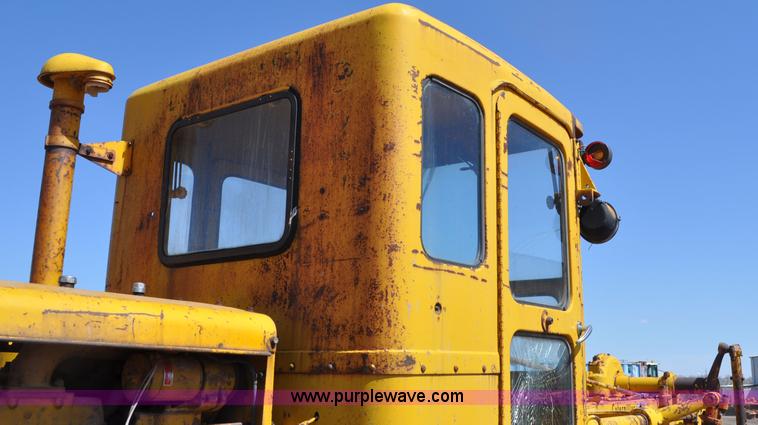 image for item C3500 1956 Caterpillar 12 motor grader