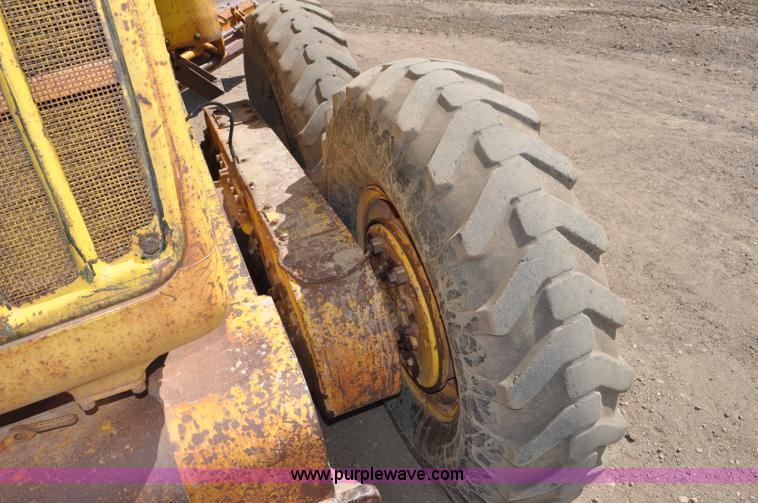 image for item C3500 1956 Caterpillar 12 motor grader