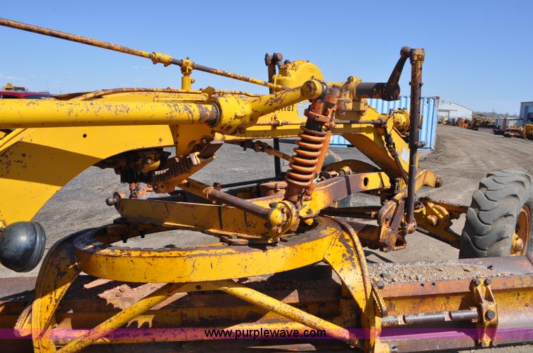 image for item C3500 1956 Caterpillar 12 motor grader