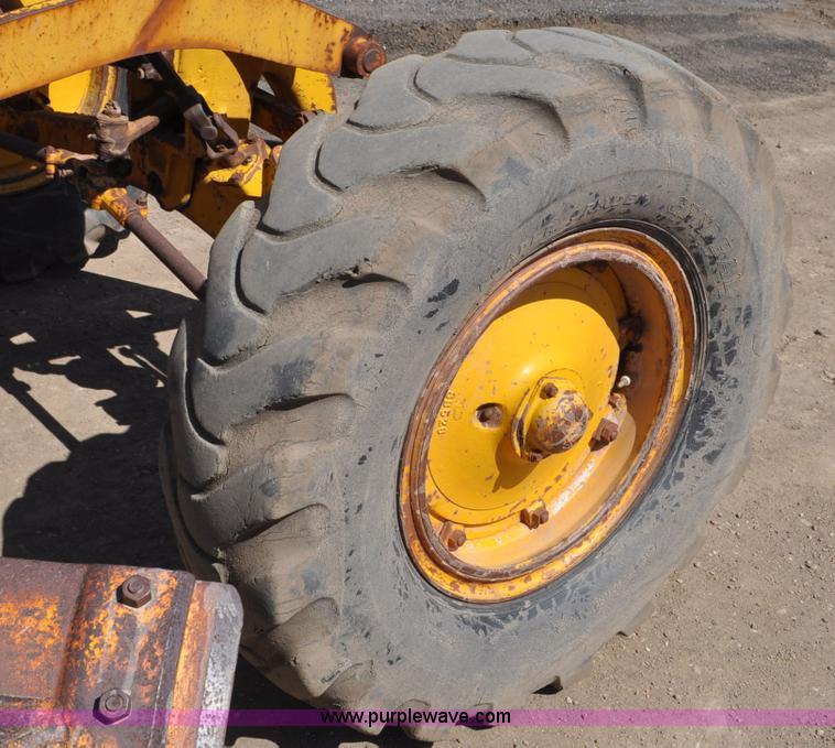 image for item C3500 1956 Caterpillar 12 motor grader