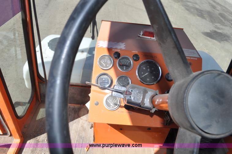 image for item G6001 1997 Broce Broom RC-300 broom