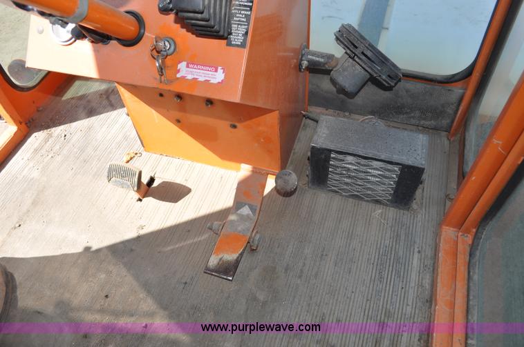 image for item G6001 1997 Broce Broom RC-300 broom